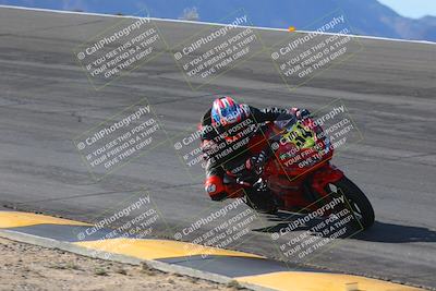 media/Dec-15-2023-Apex Assassins (Fri) [[91f19fb1c7]]/Trackday 1/Session 2 (Bowl)/